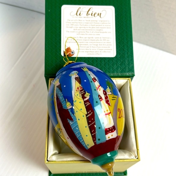 Pier 1 Imports hand painted ornament nativity 2018 - Picture 3 of 5